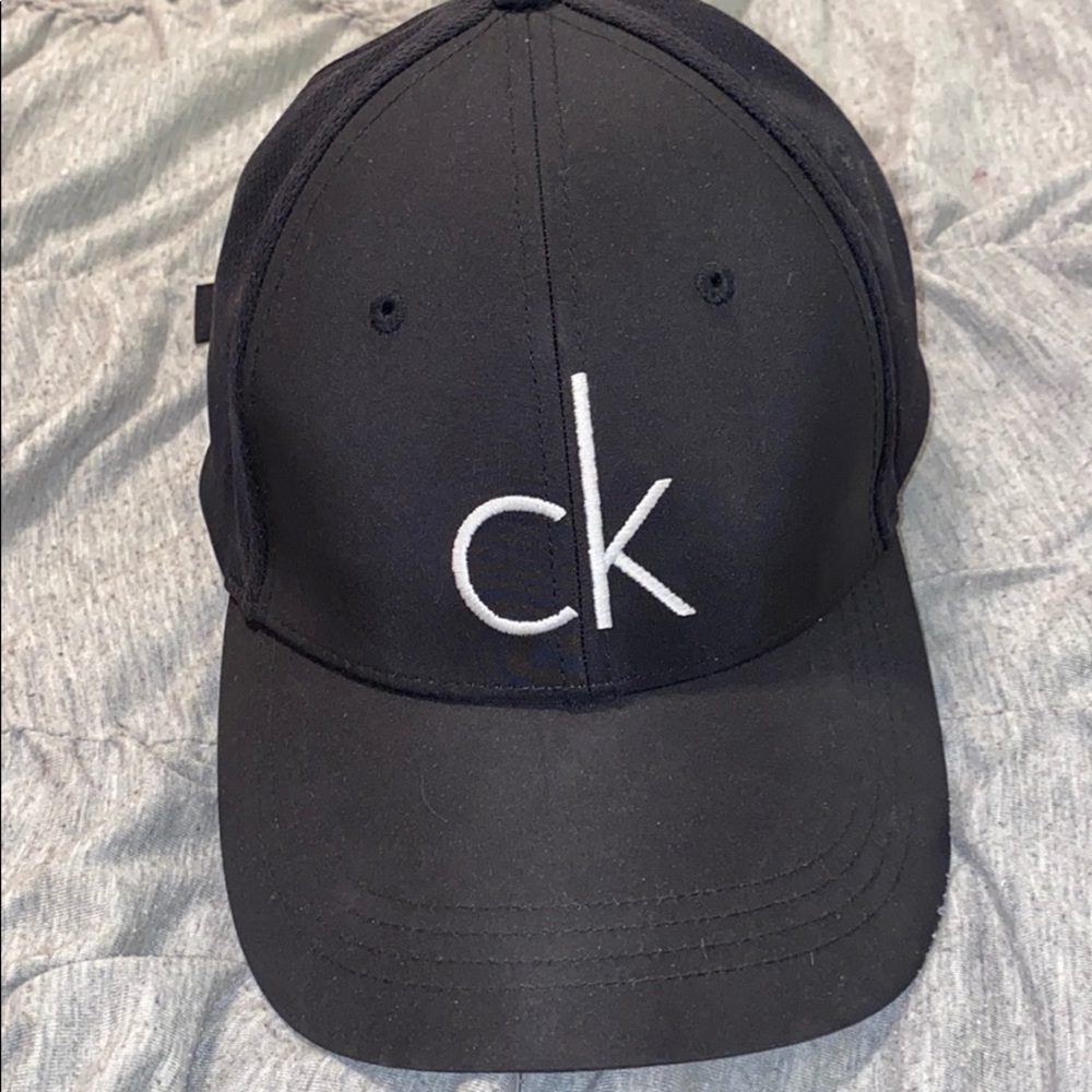 Women’s Calvin Klein hat